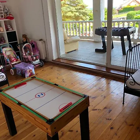 Zurawie Wzgorze 펜션 *